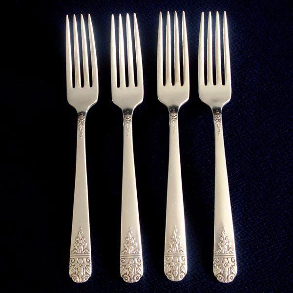 Margate aka Arcadia 1938 Oneida 4 Silverplate Dinner Forks