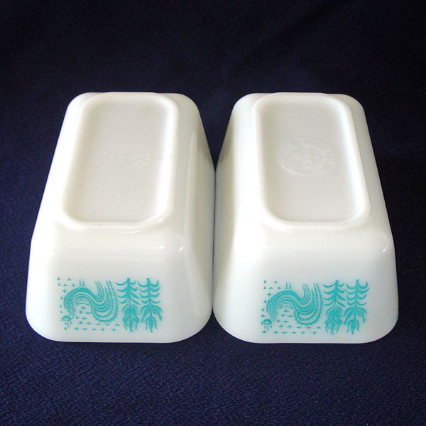 Pyrex Pair Butterprint Medium Refrigerator Dishes #3