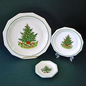 Pfaltzgraff Christmas Heritage Dinner, Bread Plates