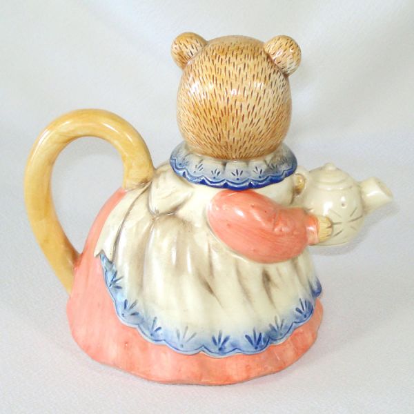 Takahashi Pottery Mama Bear Teapot Pink Dress #2