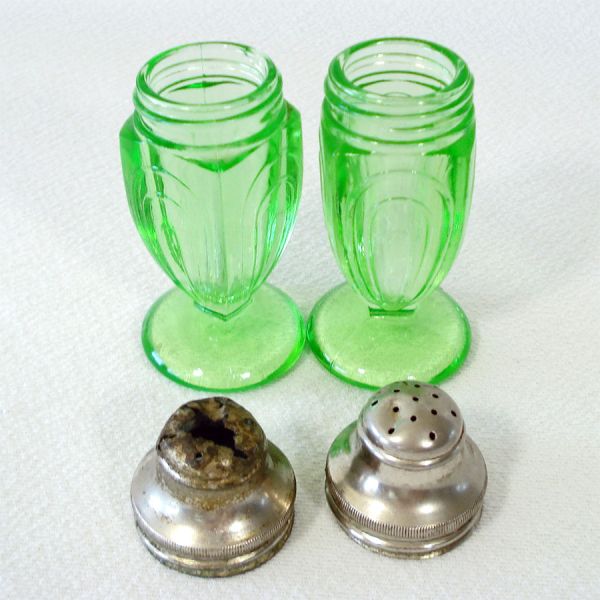 Hazel Atlas Depression Green Glass Paperclip Salt Pepper Shakers #2
