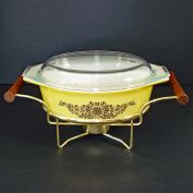 Pyrex Golden Garland Promotional Casserole in Warming Cradle