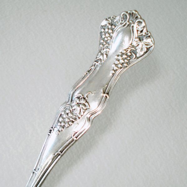 Vintage Grape Rogers Bros Silverplate Gravy Ladle 1904 #3