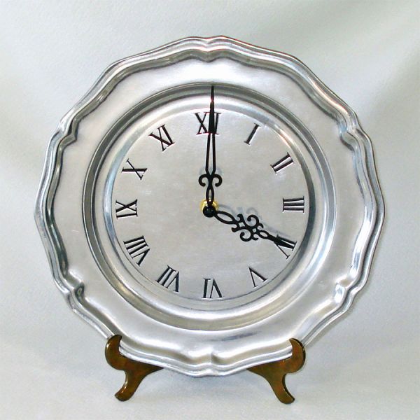 Wilton Amertale Pewter Wall Clock Queen Anne Pattern