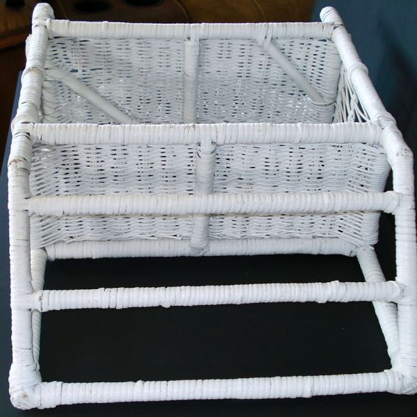 White Wicker Wall Shelf With Triple Towel Bars #4