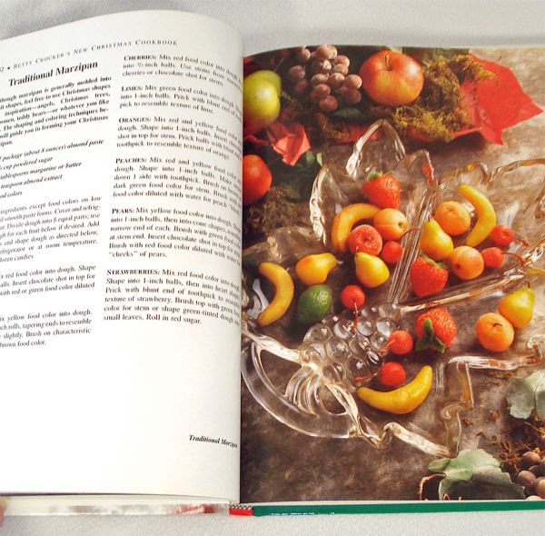 Betty Crocker's New Christmas Cookbook 1993 #5