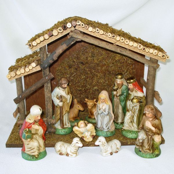 Porcelain 11 Piece Christmas Nativity Set With Wood Creche #2