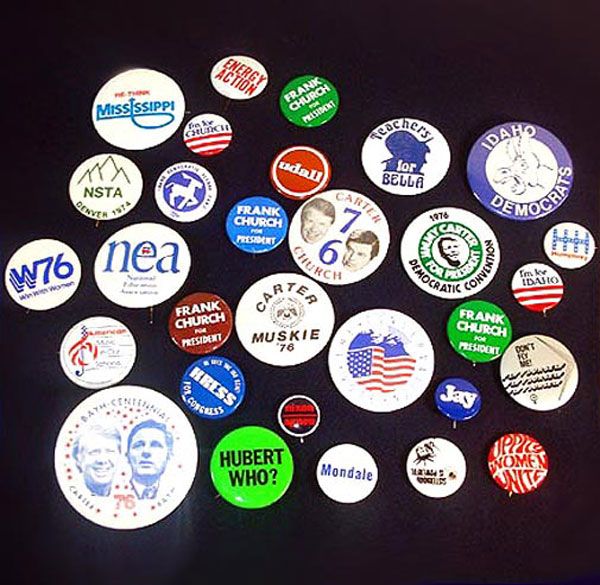 1976 Democratic Convention Autographed Hat With Political Campaign Pinbacks #4