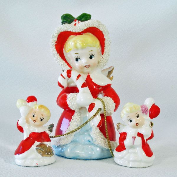 Spaghetti Christmas Angel With Chained Baby Angels Figurine #4