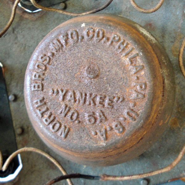 Cast Iron Art Deco Lighted Christmas Tree Stand #4