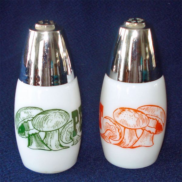 Gemco Westinghouse 1970s Mushrooms Glass Salt and Pepper Shakers #3