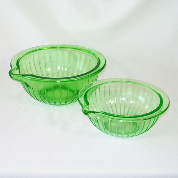 Hazel Atlas Pair Green Depression Glass Pour Spout Mixing Bowls #3