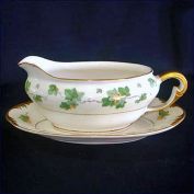 Pope Gosser American Ivy Gravy Boat With Underplate