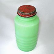 Jeannete Jadite Salt or Pepper Shaker