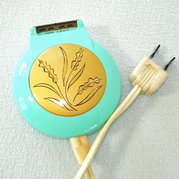 Lady Sunbeam Electric Shaver in Original Box #3