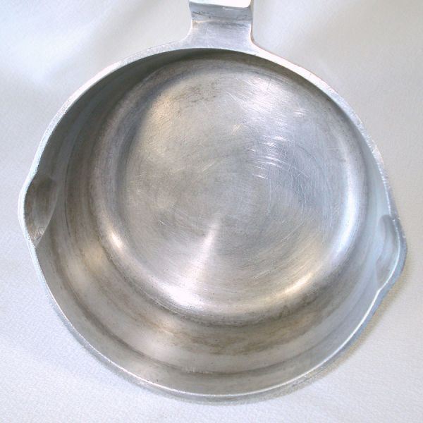 Magnalite 2 Quart Covered Aluminum Saucepan #3