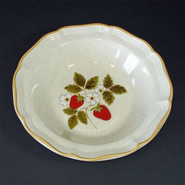 Mikasa Strawberry Festival Vegetable Serving Bowl #2