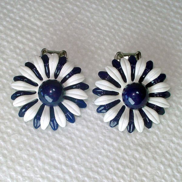 Mod Navy Blue White Enamel Daisy Flower Clip Earrings