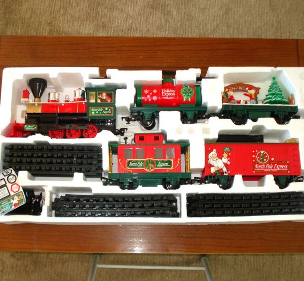 North Pole Express Christmas Train Set Mint #4