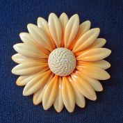 Peach Colored Daisy Flower Enameled Brooch Pin 1960s