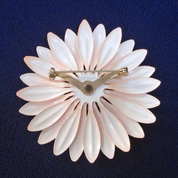 Peach Colored Daisy Flower Enameled Brooch Pin 1960s #3