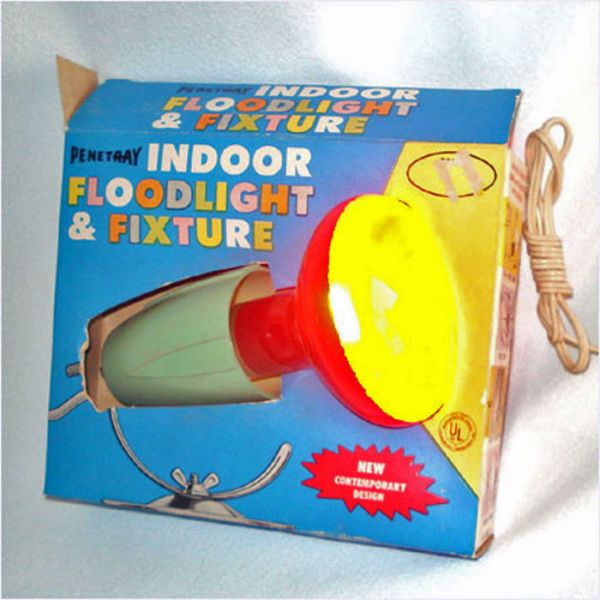 Penetray Red Christmas Floodlight With Fixture in Original Box #2