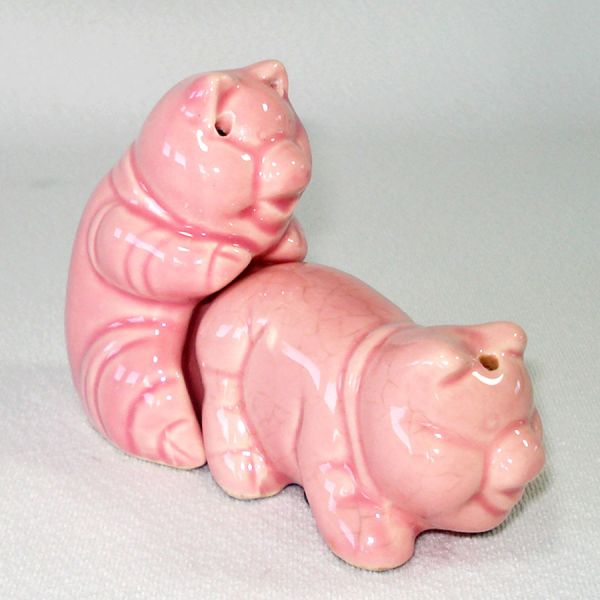Amorous Pink Pigs Ceramic Salt Pepper Shakers