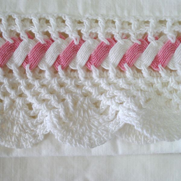 Pink Rickrack Trim Pillowcases Crochet Lace Edging 2 Pair #2