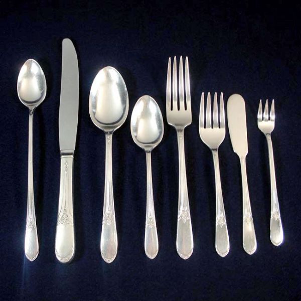 Devonshire Rogers 1938 Silverplate 40 Piece Flatware Set With Chest #4