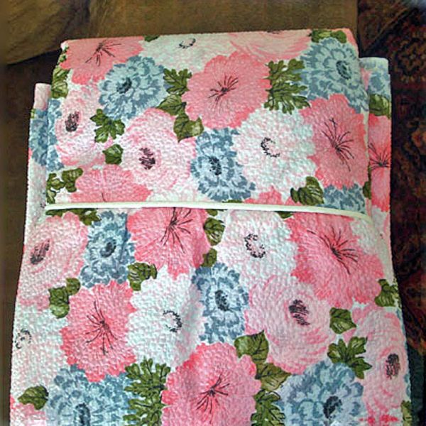 1960s Unused Blue Pink Floral Seersucker Twin Bedspread #4