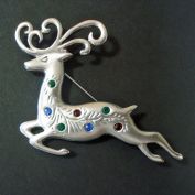 Leaping Reindeer Pewter Tone Christmas Brooch or Pin