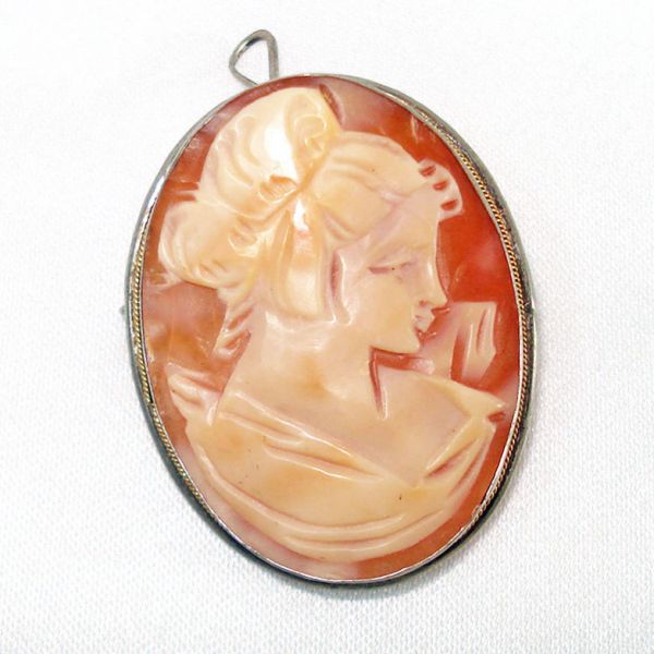 1930s Carved Shell Cameo Pendant Brooch #1