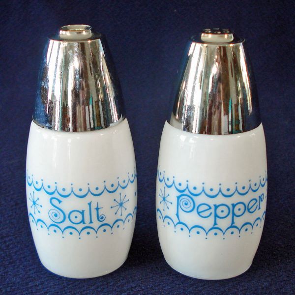 Corelle Snowflake Blue Garland Salt Pepper Shakers by Gemco #2