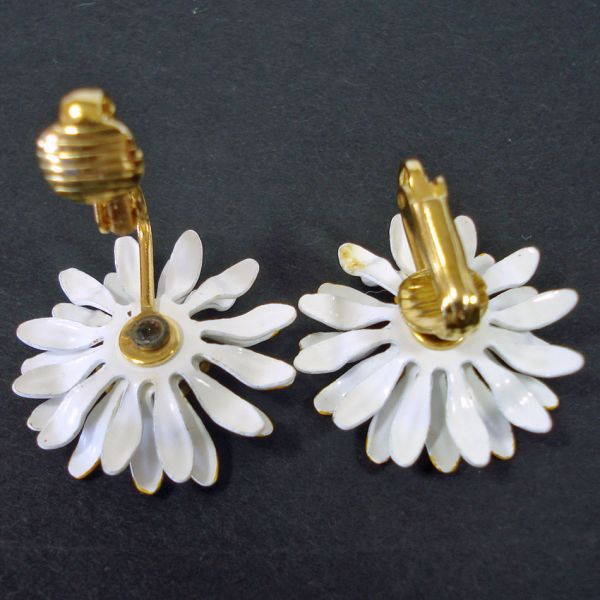White Yellow Daisies Enameled Clip On Earrings #2
